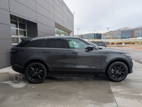 New 2026 Land Rover Range Rover Velar Dynamic SE image 4