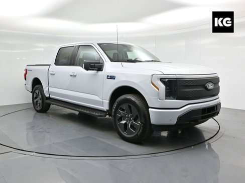 New 2025 Ford F150 Lightning XLT image 1