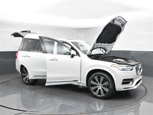 Used 2024 Volvo XC90 B6 Plus w/ Protection Package image 51