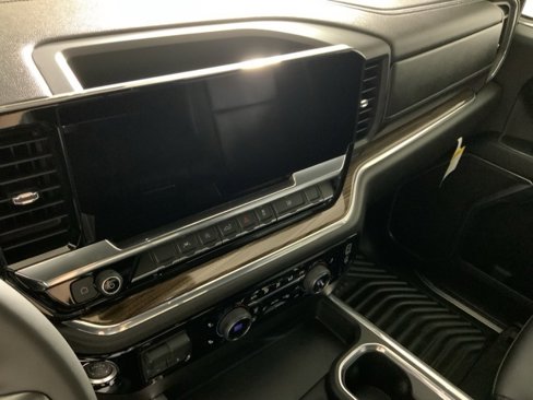 New 2025 Chevrolet Silverado 1500 LT w/ Leather Package image 21