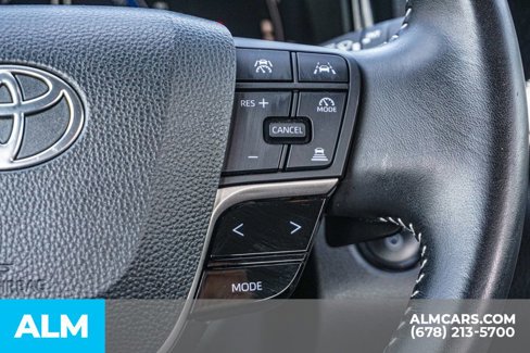 Used 2025 Toyota Camry SE image 30