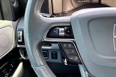 Used 2019 Lincoln Navigator Reserve image 10