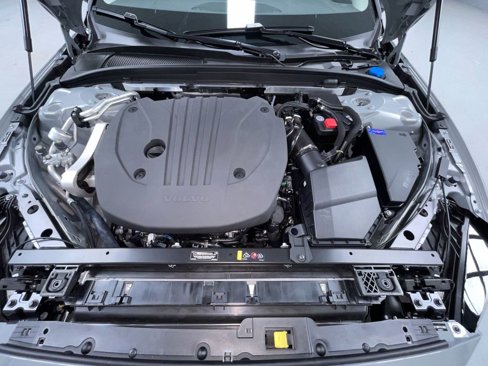 New 2026 Volvo V60 B5 Cross Country Plus w/ Climate Package image 18