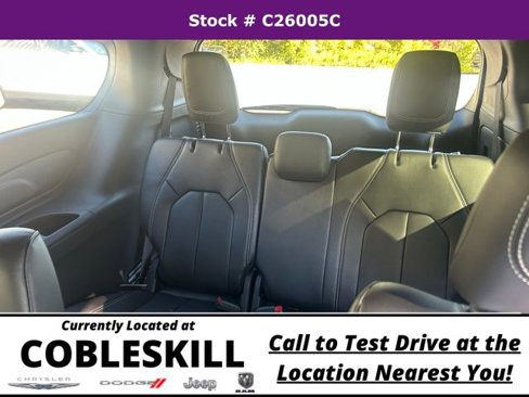 New 2026 Chrysler Pacifica Select image 14
