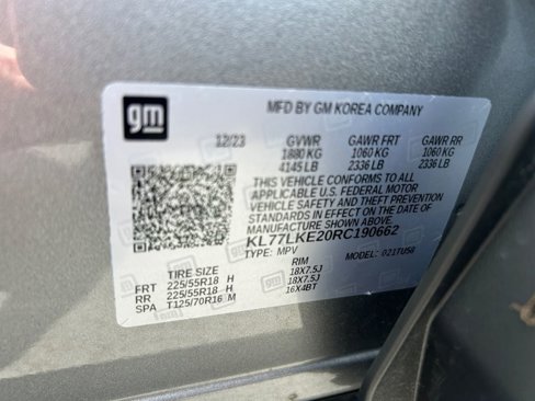 Used 2024 Chevrolet Trax ACTIV w/ Sunroof Package image 34
