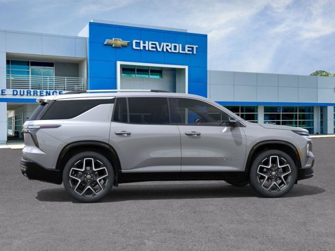New 2026 Chevrolet Traverse High Country w/ LPO, Floor Liner Package image 5
