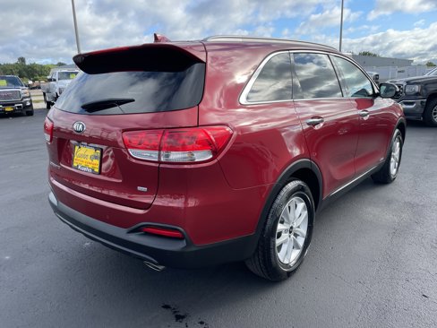 Used 2018 Kia Sorento LX image 8
