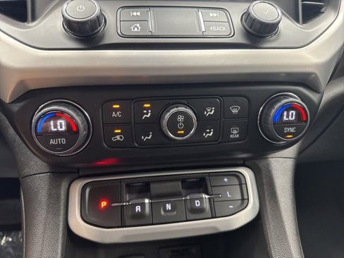 Used 2023 GMC Acadia SLT image 26