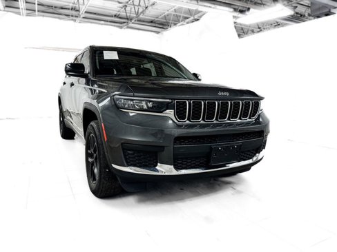 Used 2022 Jeep Grand Cherokee L Laredo w/ Luxury Tech Group I image 8