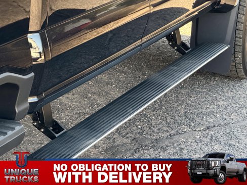 Used 2025 Ford F450 Platinum w/ Camper Package image 12
