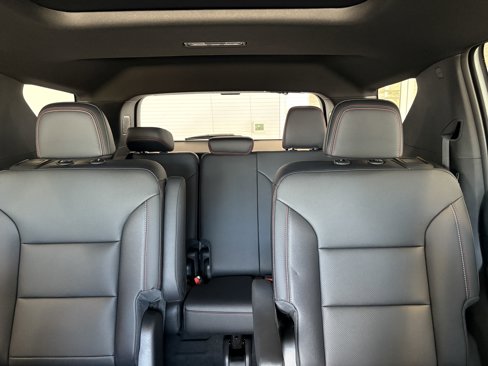 New 2026 Chevrolet Traverse Z71 w/ Driver Confidence Package image 25