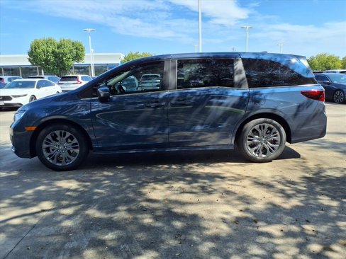 New 2026 Honda Odyssey Touring image 11