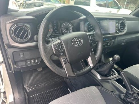 Used 2022 Toyota Tacoma TRD Sport w/ TRD Premium Sport Package image 9