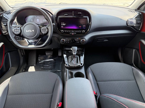 Used 2023 Kia Soul GT-Line image 24