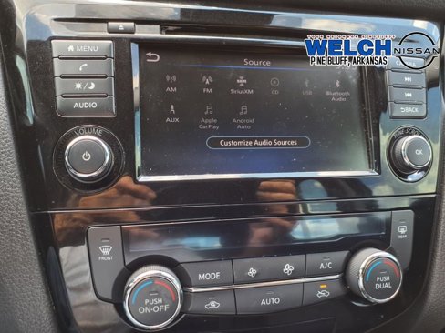 Used 2020 Nissan Rogue Sport SV image 17
