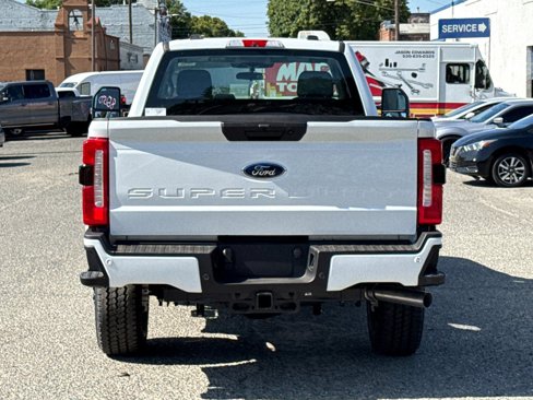 New 2025 Ford F250 XLT image 4