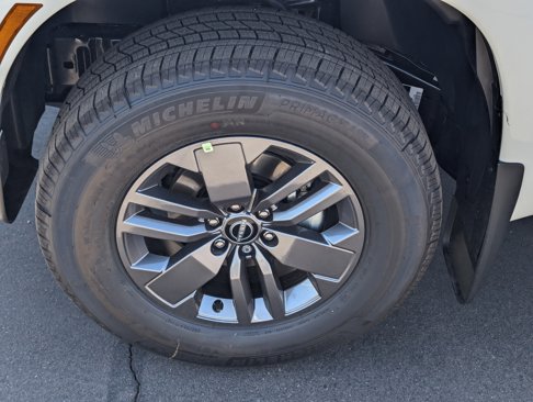 New 2025 Nissan Frontier SV w/ SV Convenience Package image 7