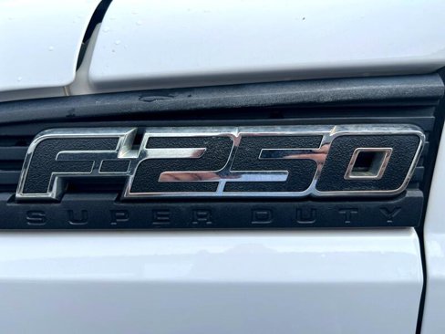 Used 2015 Ford F250 XL w/ Power Equipment Group image 5