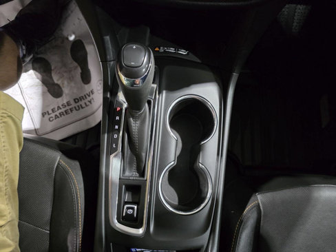 Used 2020 Chevrolet Equinox Premier image 36