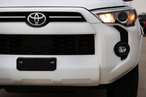 Used 2021 Toyota 4Runner SR5 image 10