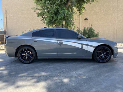Used 2019 Dodge Charger SXT image 5