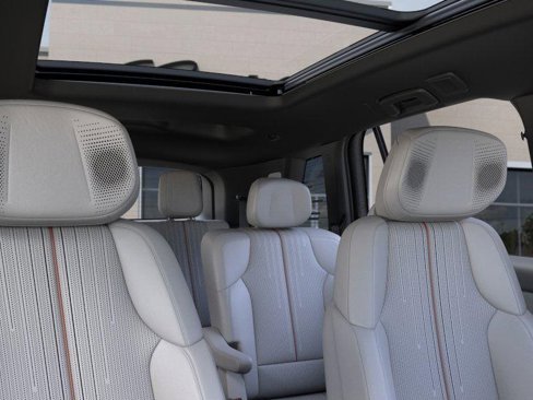 New 2026 Cadillac Vistiq Sport image 24