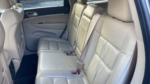 Used 2014 Jeep Grand Cherokee Limited image 38