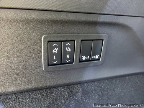 New 2026 Cadillac Escalade IQ Sport 1 w/ LPO, ONYX Package image 22