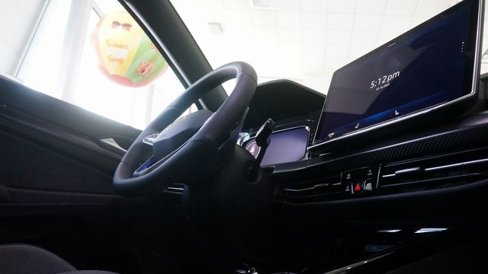New 2025 Volkswagen Golf R Black Edition image 26