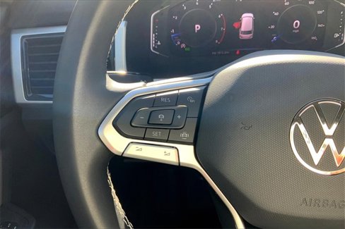 Used 2023 Volkswagen Atlas SE image 14