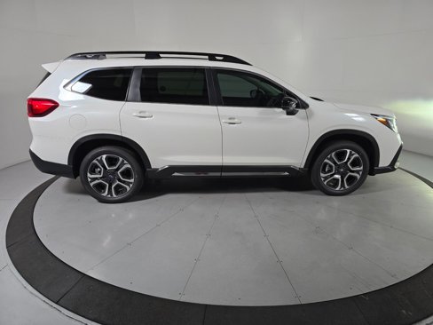 New 2025 Subaru Ascent Limited image 6