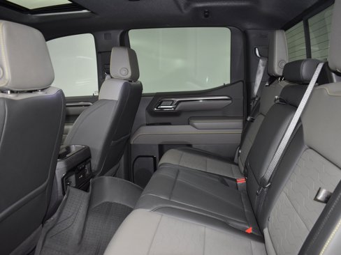 Used 2024 Chevrolet Silverado 1500 ZR2 w/ Technology Package image 19