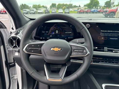 New 2026 Chevrolet Equinox LT w/ Convenience Package II image 16