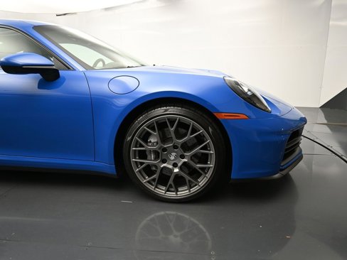 Certified 2025 Porsche 911 Carrera w/ Premium Package image 19