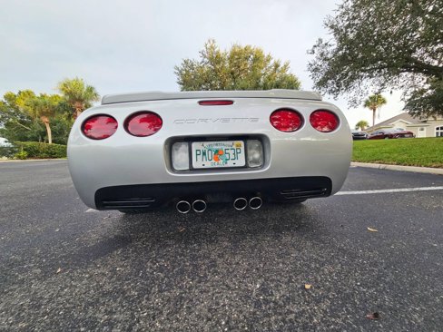 Used 2002 Chevrolet Corvette Z06 w/ Memory Pkg image 18
