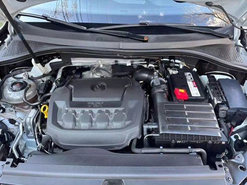 Used 2019 Volkswagen Tiguan S image 28