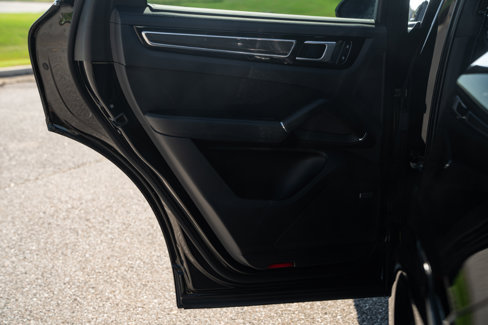 Used 2021 Porsche Cayenne GTS image 29