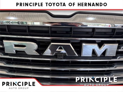 Used 2025 RAM 1500 Laramie image 9