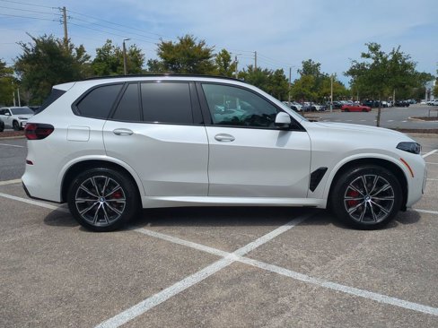 New 2026 BMW X5 xDrive40i w/ M Sport Package image 4