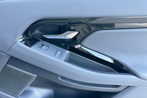 New 2026 Land Rover Range Rover Evoque Dynamic SE image 19