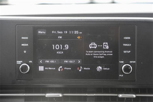 Certified 2024 Kia Carnival LX image 15