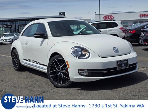 Used 2012 Volkswagen Beetle Launch Edition image 1