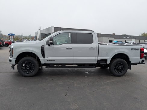 New 2026 Ford F250 Lariat w/ Black Appearance Package image 7