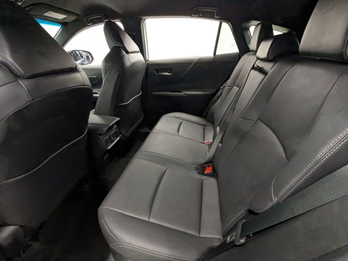 Used 2022 Toyota Venza XLE image 20