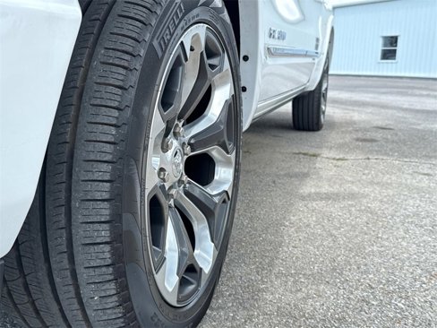 Used 2024 RAM 1500 Limited w/ Body Color Bumper Group image 9