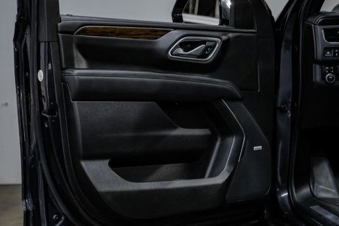 Used 2022 Chevrolet Suburban Premier image 48