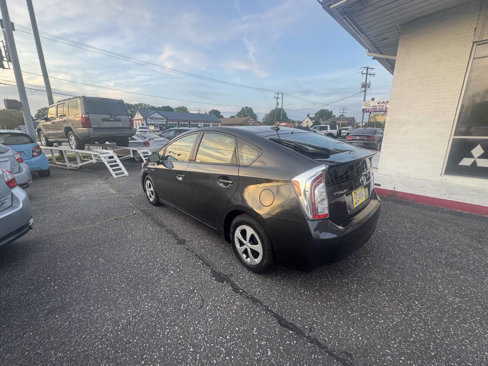 Used 2014 Toyota Prius Three image 3