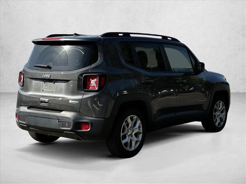 Used 2018 Jeep Renegade Latitude image 5