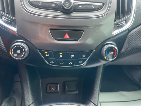 Used 2019 Chevrolet Cruze LS w/ LS Convenience Package image 19