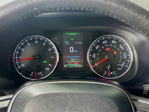 Used 2021 Toyota RAV4 XLE Premium image 23